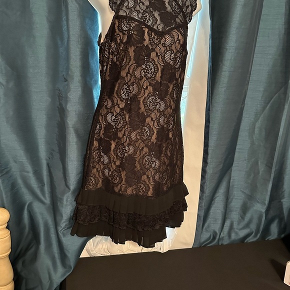 Kensie Black Lace Midi Dress - Picture 1 of 3
